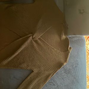 Cropped sweater